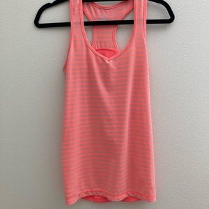 Road Runner Peach sport tank top